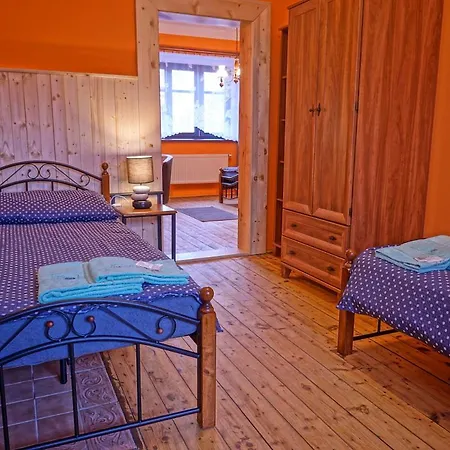 Penzion-Hospudka U Kamenneho Sloupu Konukevi Domažlice