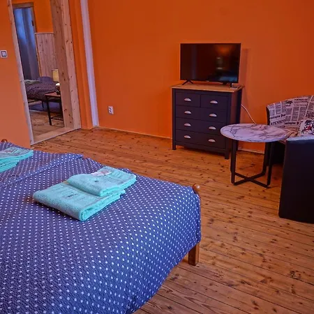 Konukevi Penzion-Hospudka U Kamenneho Sloupu Domažlice
